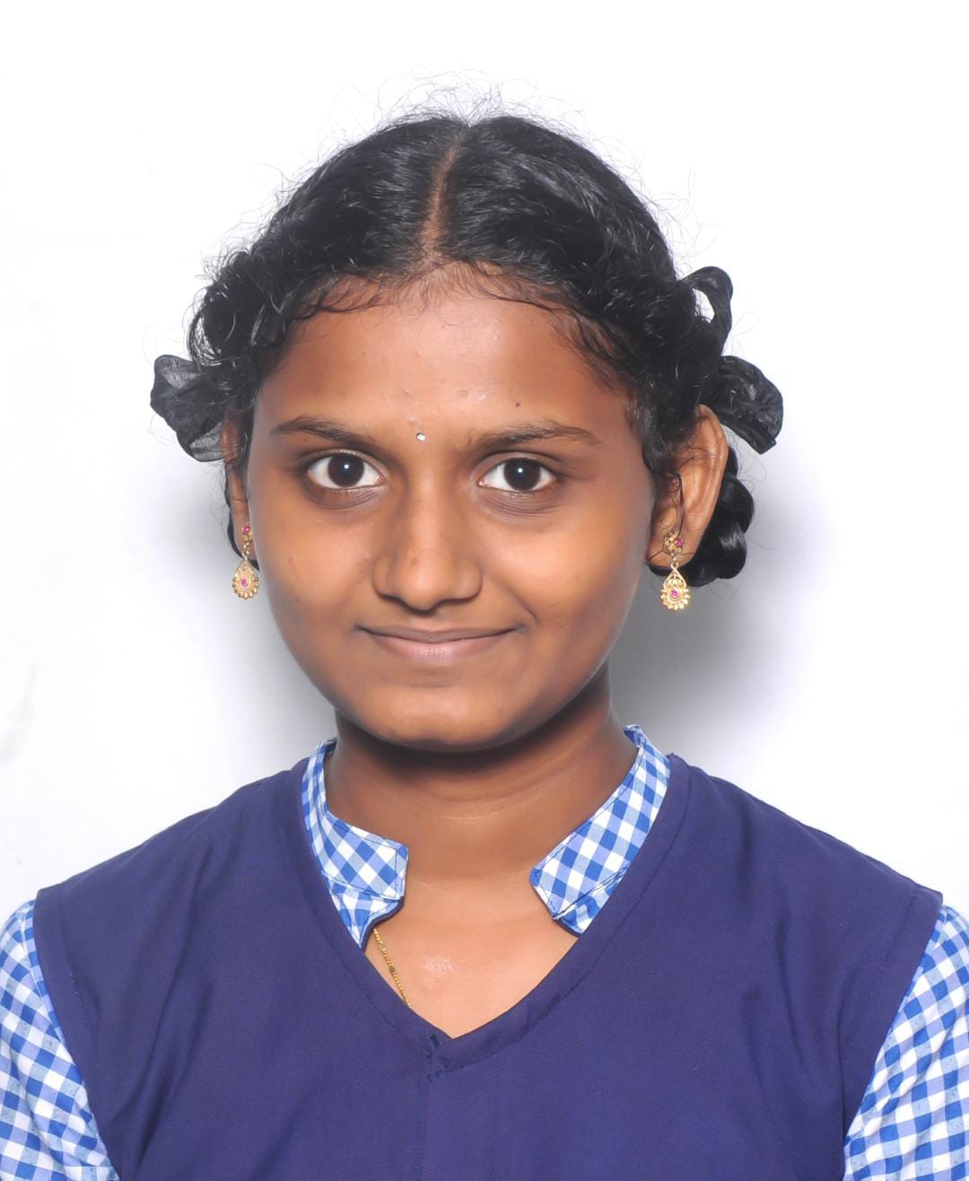 G Sathwika  534/600